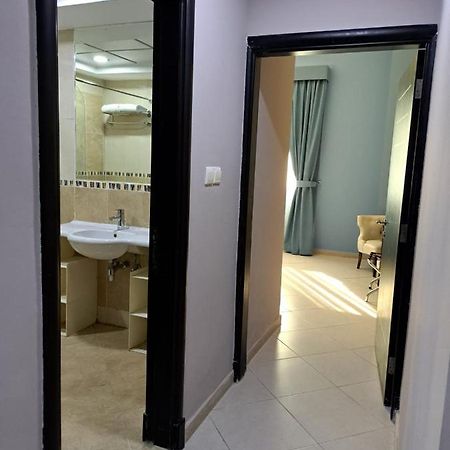 Vvip Apartment Дубай Екстериор снимка